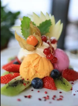 Fruit & ice cream